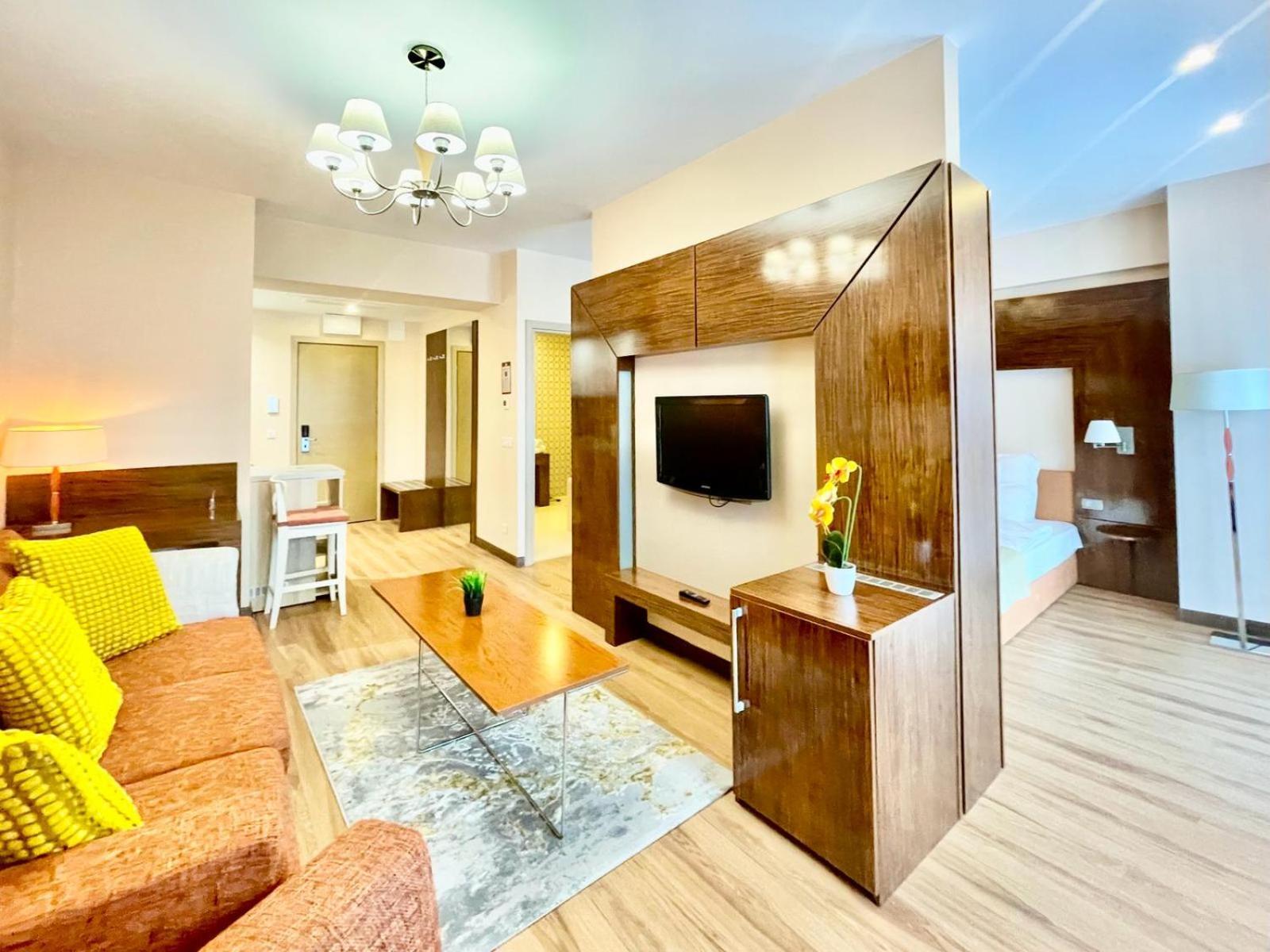 Presidential Luxury Apartments With Amazing View - Yamaluxe 부쿠레슈티 외부 사진