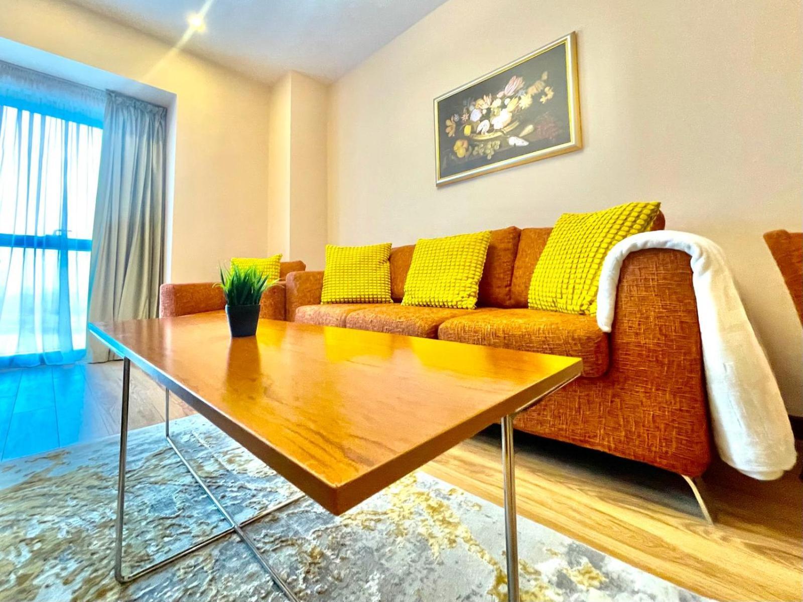 Presidential Luxury Apartments With Amazing View - Yamaluxe 부쿠레슈티 외부 사진