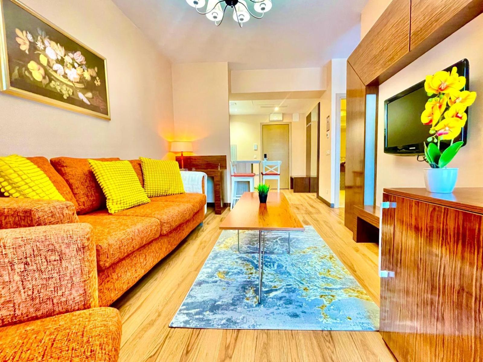Presidential Luxury Apartments With Amazing View - Yamaluxe 부쿠레슈티 외부 사진